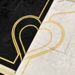 Siyah ve Beyaz Renk Kalpli Seccade - Görsel 3