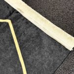 Siyah ve Beyaz Renk Kalpli Seccade