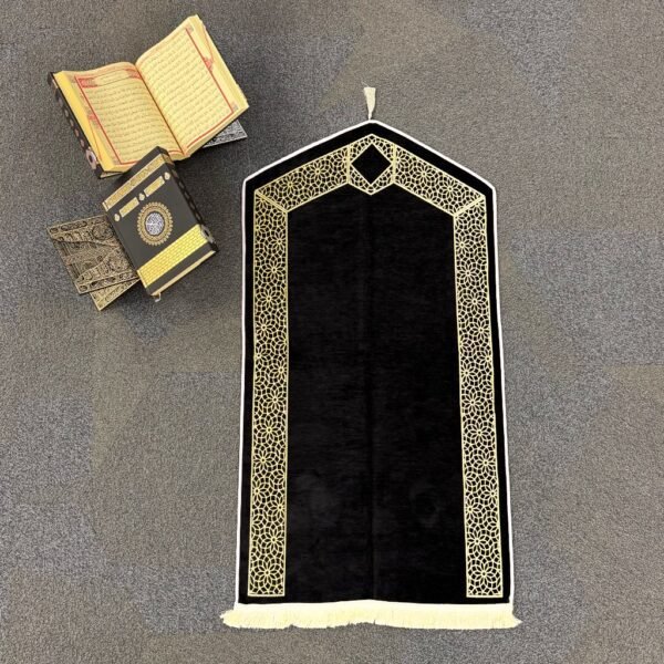 Biyeli Üçgen Seccade -- 11103